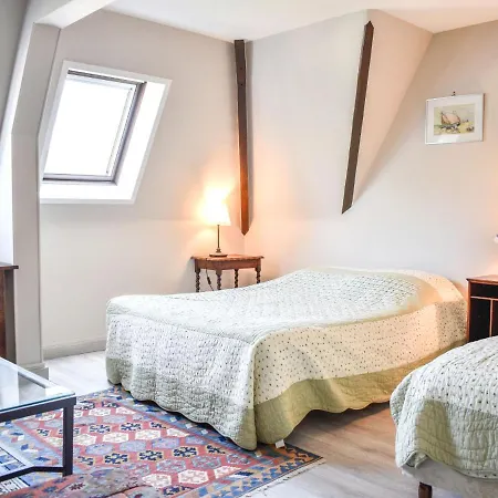 Apartment Marie Antoinette-2 By Interhome Deauville