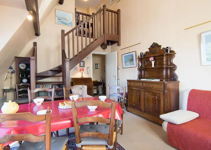 Marie Antoinette-2 By Interhome Lägenhet *