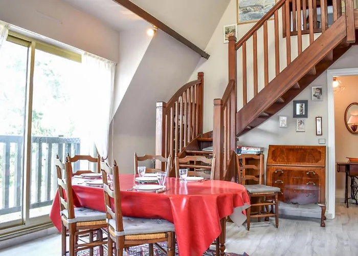 Marie Antoinette-2 By Interhome Lägenhet